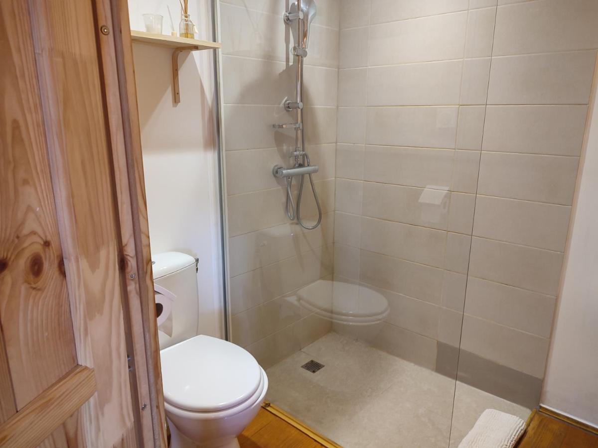 בנרס-דה-ביגור Le Chalet Jacuzzi Et Detente 4 Etoiles מראה חיצוני תמונה
