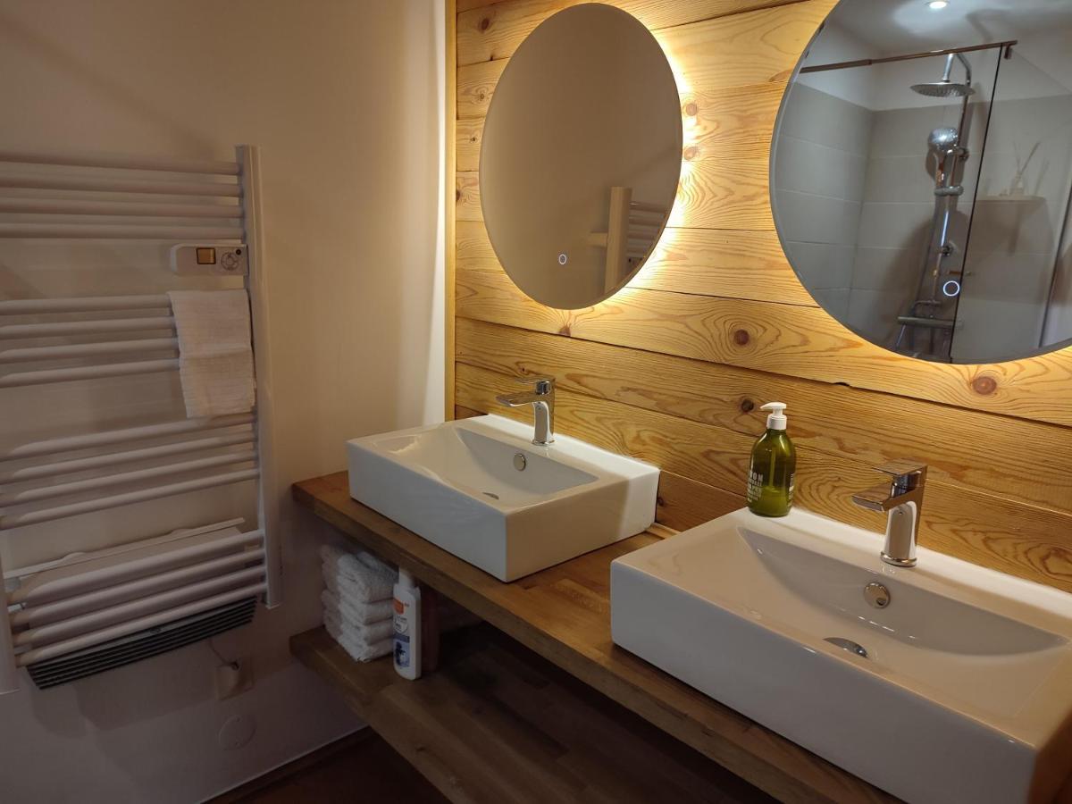 בנרס-דה-ביגור Le Chalet Jacuzzi Et Detente 4 Etoiles מראה חיצוני תמונה