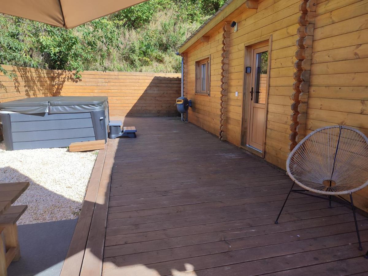 בנרס-דה-ביגור Le Chalet Jacuzzi Et Detente 4 Etoiles מראה חיצוני תמונה